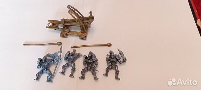 Битвы fantasy,Гуроны,Скелетоны, Робозвери,технолог