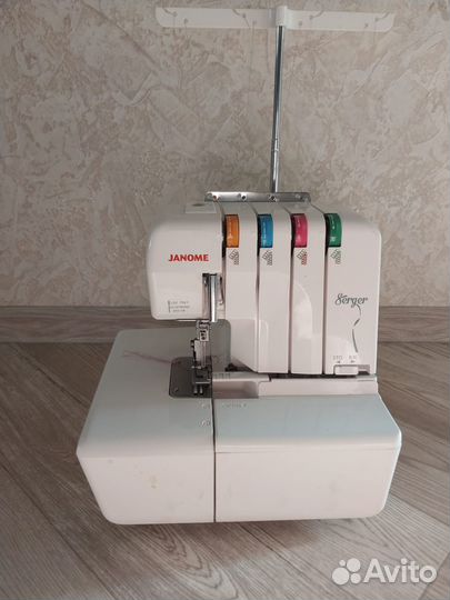 Оверлок janome 9880