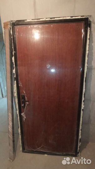 Дверь входная металлическая