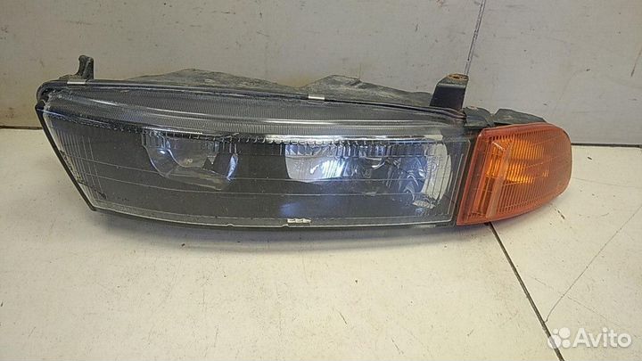 Фара левая Mitsubishi Galant