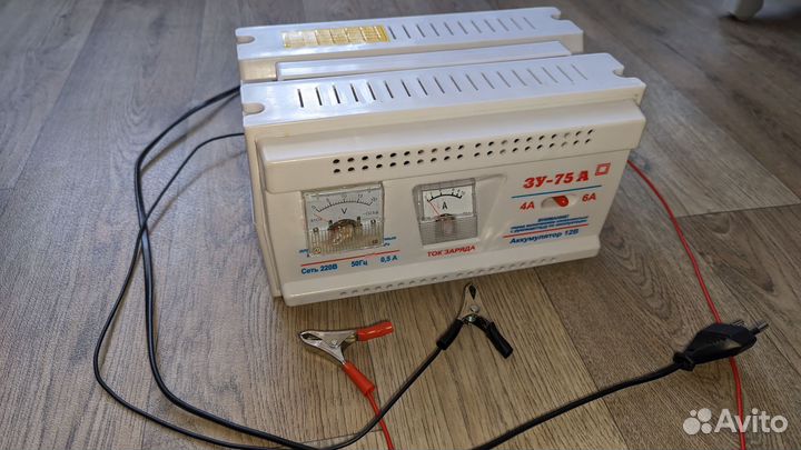 Автомобильное зарядное устройство зу-75А
