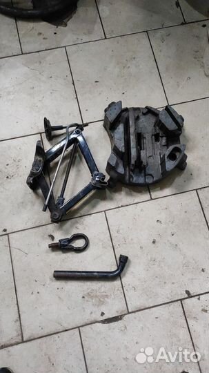 Набор инструментов штатный ford focus 2