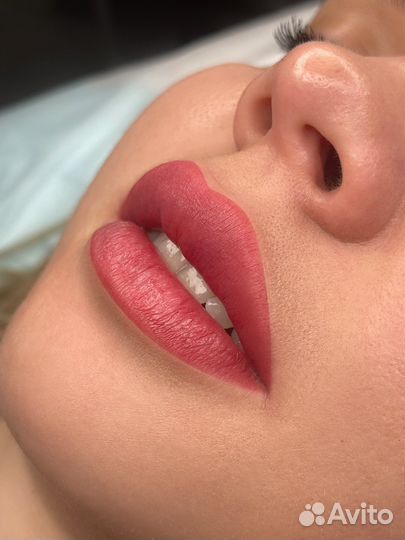 Перманентный макияж губ, бровей, век/ татуаж