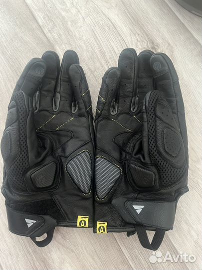 Мотоциклетные перчатки