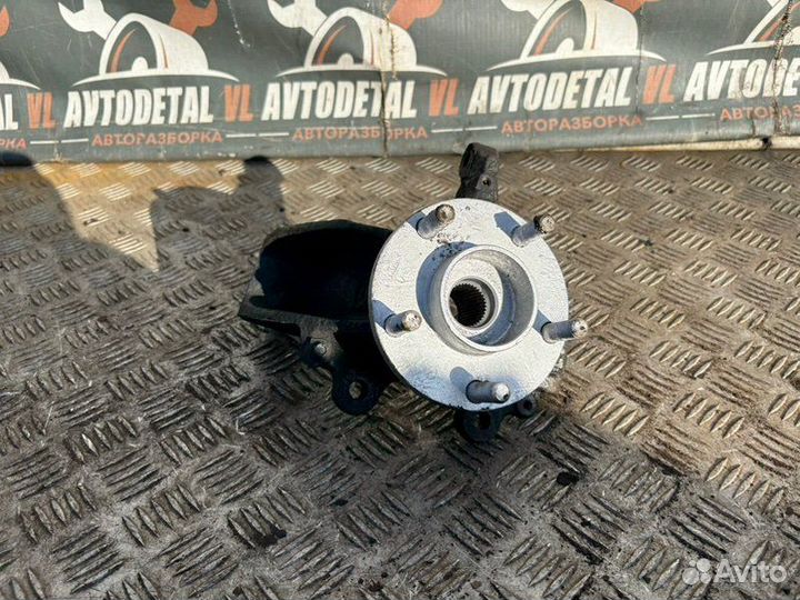 Кулак поворотный передний левый Volvo S40