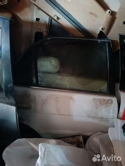 Крылья, двери Toyota Corolla