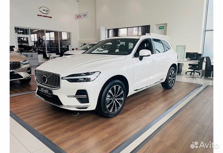 Volvo XC60 2.0 AT, 2023
