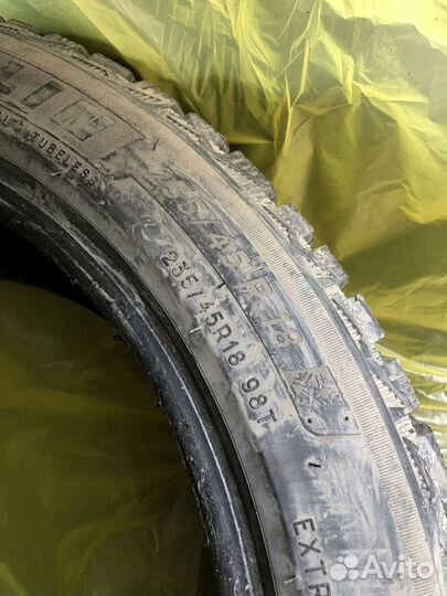 Michelin X-Ice North 235/45 R18 98