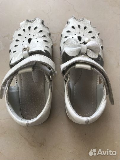 Босоножки кожаные 27 размер fabi