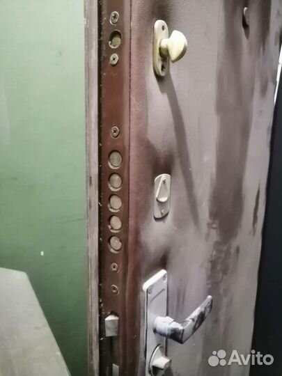 Дверь входная металлическая