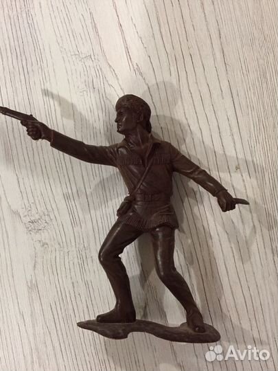 Пластмассовые солдатик и индеец СССР