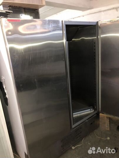 Холодильный шкаф 1400л нерж
