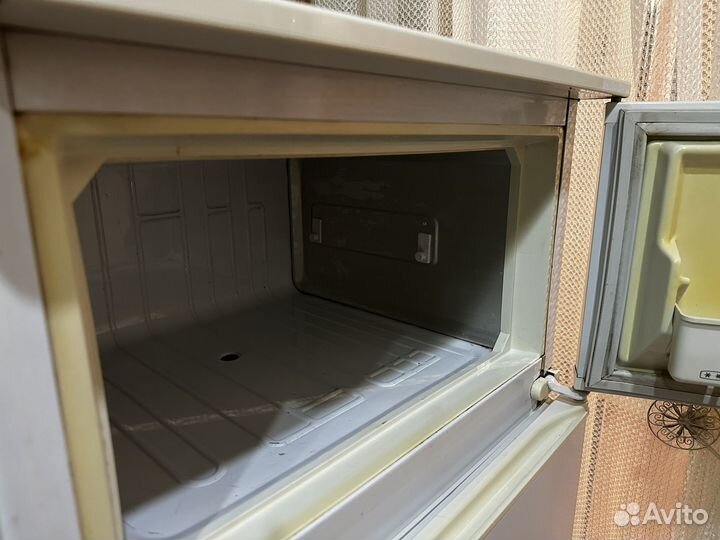 Холодильник атлант бу