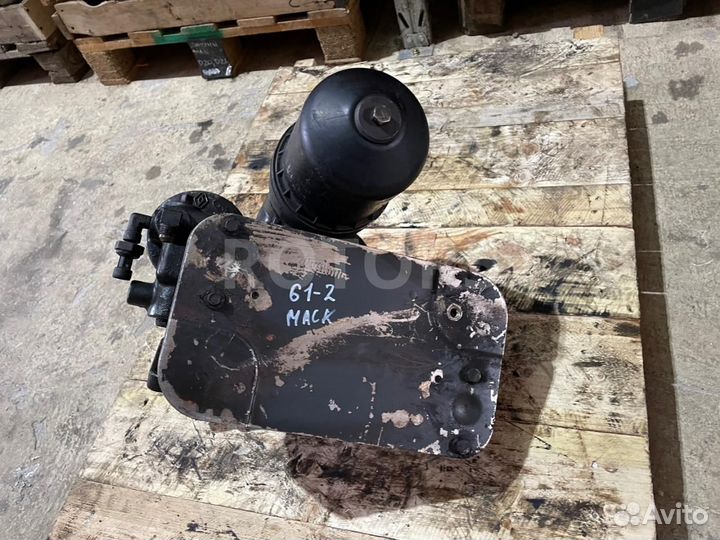 Корпус масляного фильтра Renault Magnum 3 2002