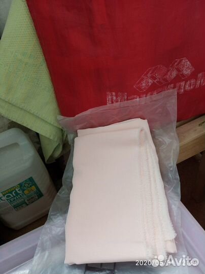 Ткань бледно-розовая