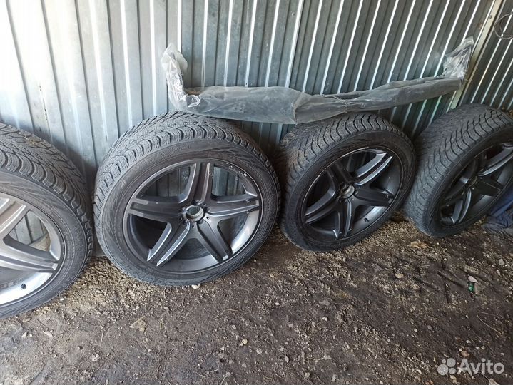 Nokian Tyres Hakkapeliitta R3 SUV 285/45 R21