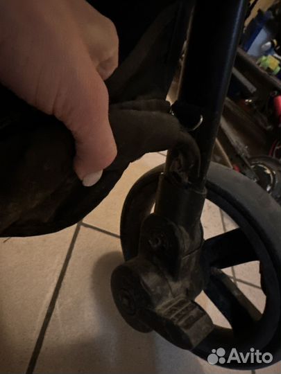 Коляска прогулочная