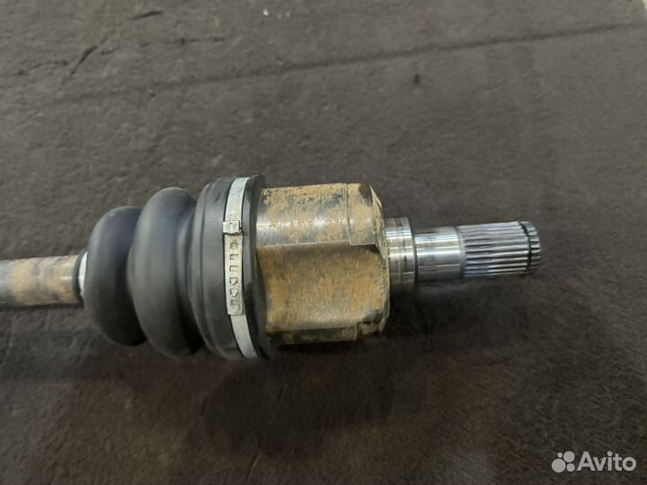 Левый привод Kia Magentis 2.0 G4JP