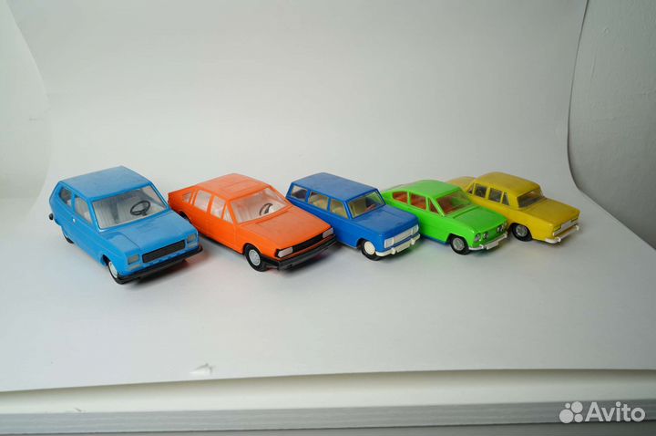 Машинки иннерционные