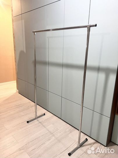 Вешалка напольная