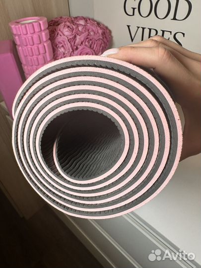 Коврик для йоги и фитнеса