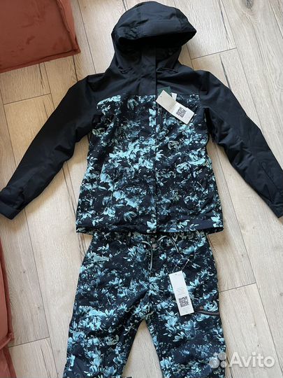 Костюм горнолыжный женский