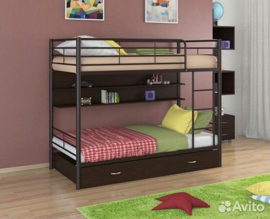 Двухъярусная металлическая кровать