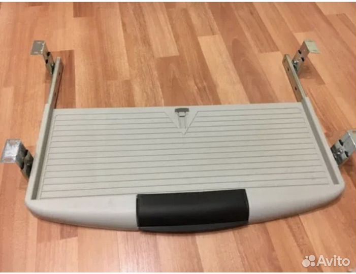 Полка для клавиатуры