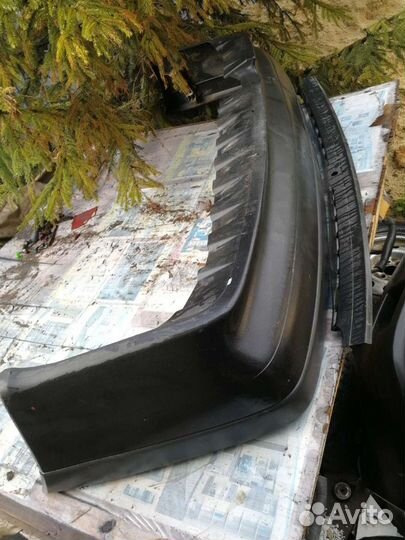 Бампер задний Audi 80 B3