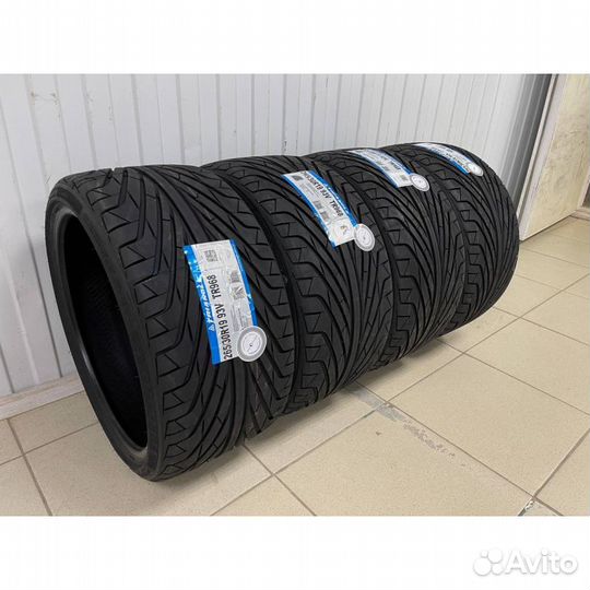 Triangle TR968 265/35 R18