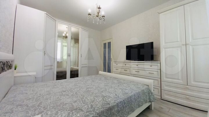 2-к. квартира, 50 м², 4/12 эт.