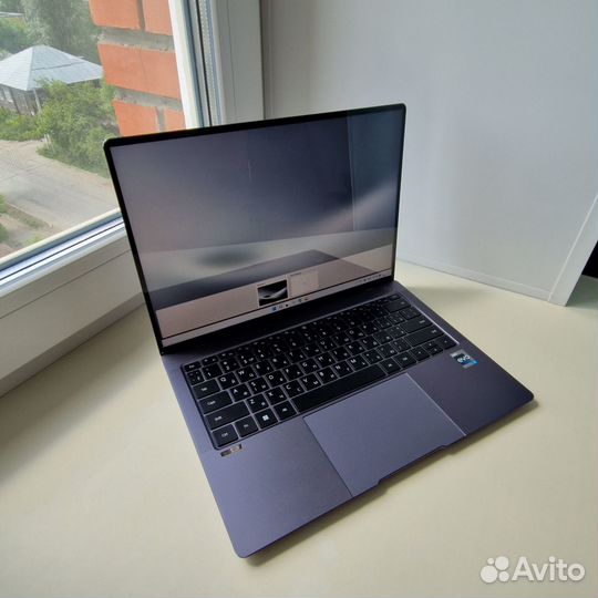 MateBook X Pro 2022 (i7/16Гб/1Тб) (mrgf-X)