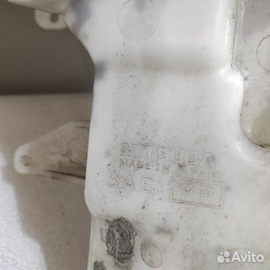 Бачок омывателя в сборе Citroen Peugeot 4007