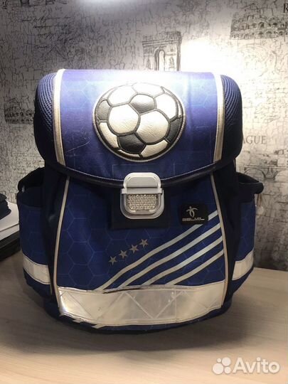 Школьный рюкзак