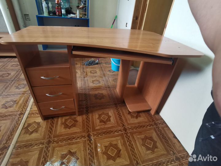 Компьютерный столик