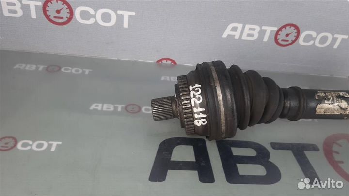 Привод в сборе передний правый Audi A6 (C5) 1997