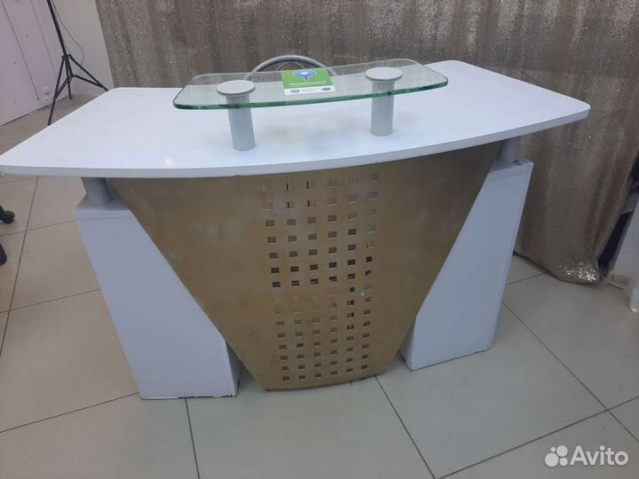 Стойка администратора бу