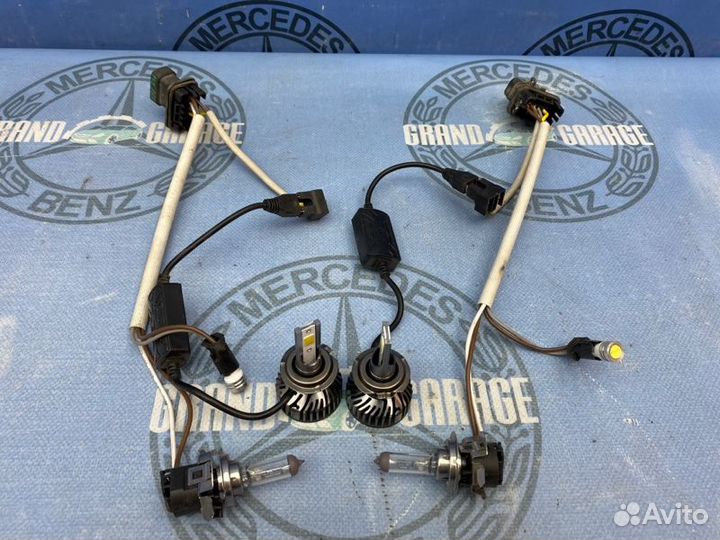 Лампы комплект передние Mercedes-Benz Ml-Class