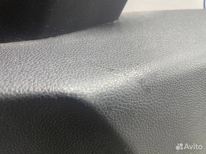 Обшивка двери Renault Arkana