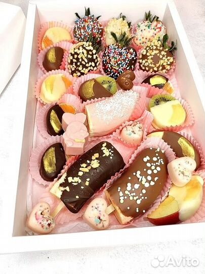 Клубника в шоколаде, конфеты ручной работы