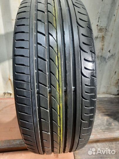 Dunlop Enasave RV503 215/60 R16