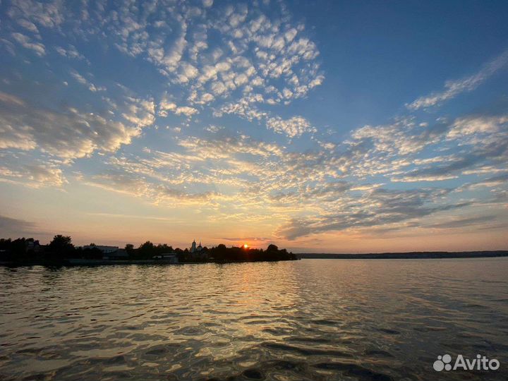 Аренда яхты теплохода катера вейксерф