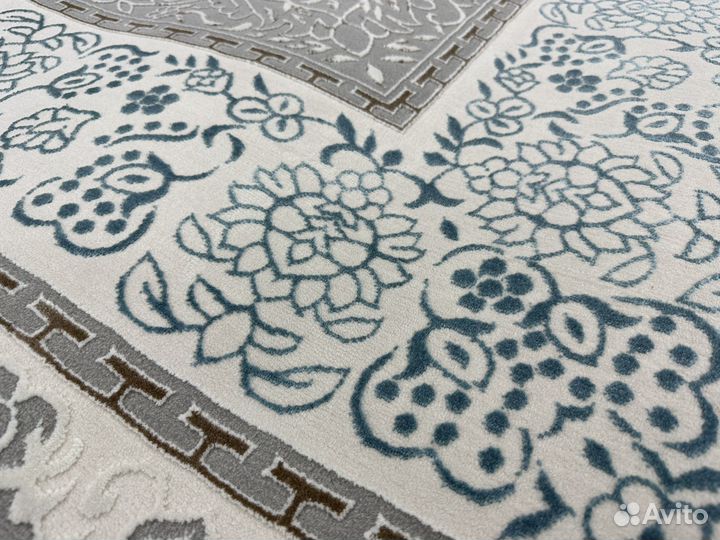 Ковер новый 2.4х3.4 классический