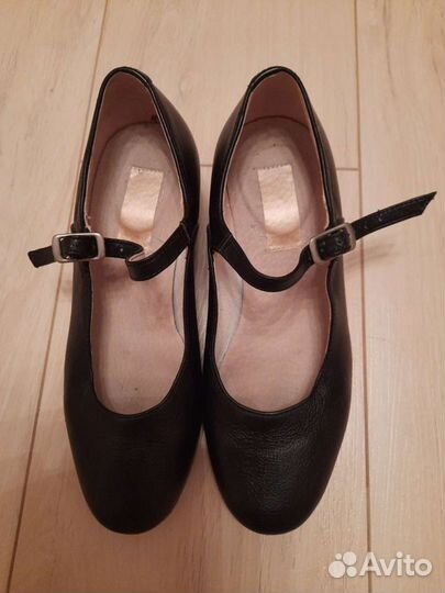 Туфли для девочки для танцев 35 размер