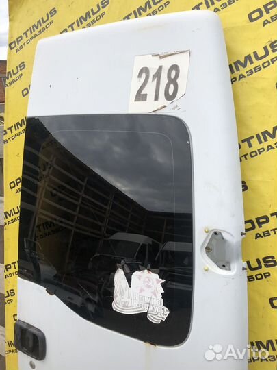 Дверь задняя правая распашная Renault Master 2