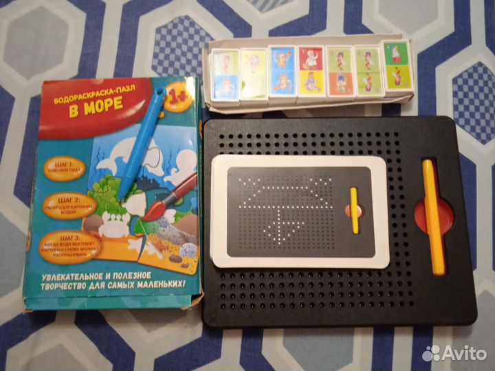 Детские игрушки: домино, водопазл, доска