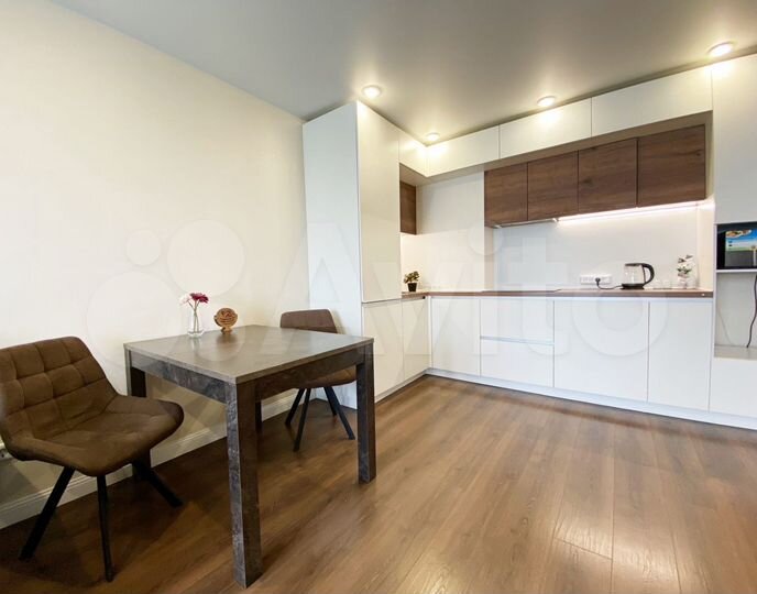 2-к. квартира, 53 м², 17/19 эт.