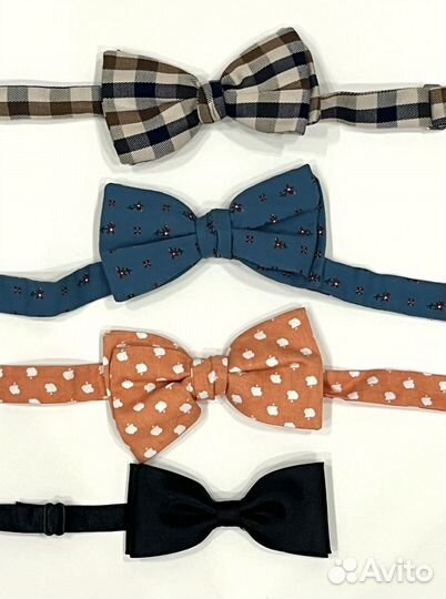 Набор праздничных стильных бабочек на шею