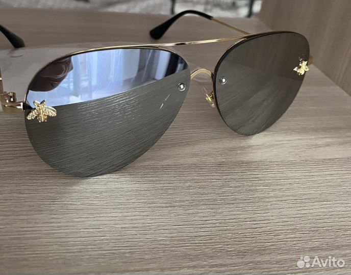 Солнцезащитные зеркальные очки новые