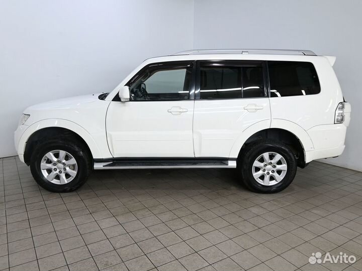Mitsubishi Pajero 3.2 AT, 2011, 124 205 км